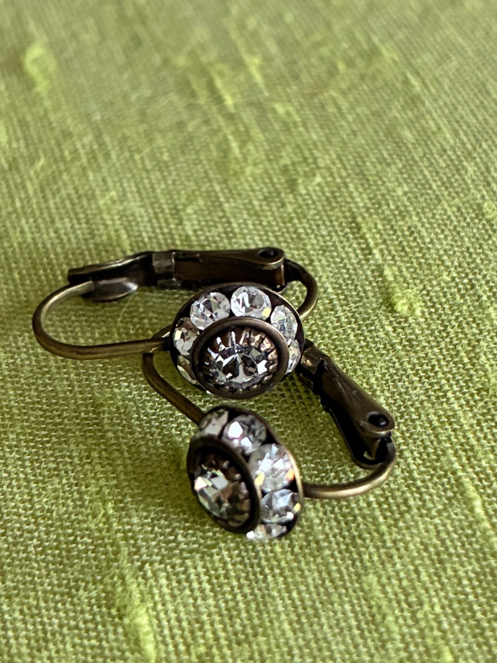 Liz Palacios leverback cluster earrings - Picture 2 of 3